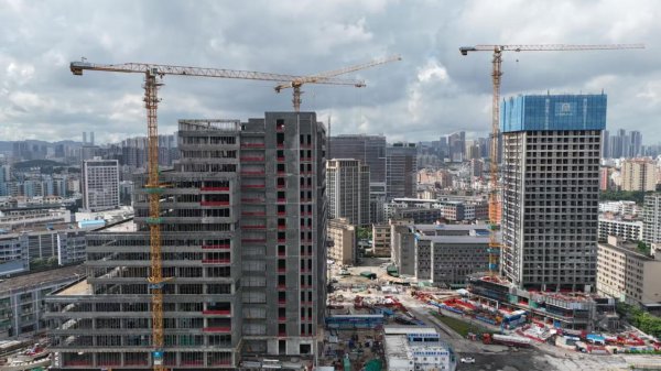 创惠优配 深圳龙优数创大厦项目全面封顶