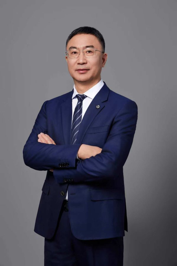 华力网 【对话新晋民企500强】专访朱江明：“局外人”造出100万辆车，这事儿到底难不难？